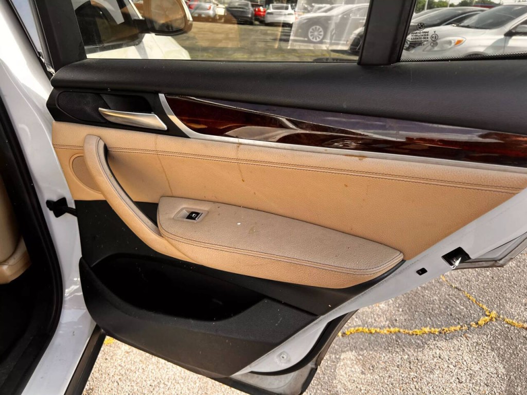 2016 BMW X3 Image 15