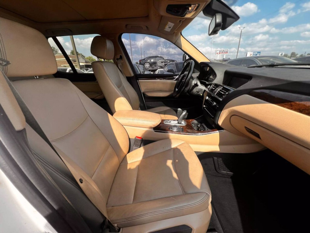 2016 BMW X3 Image 16