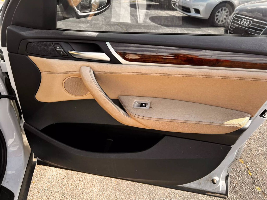 2016 BMW X3 Image 17