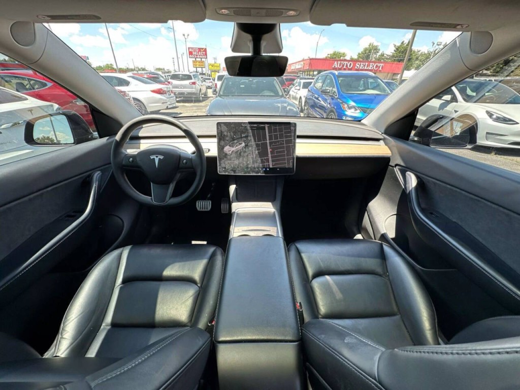 2021 Tesla Model Y Image 2