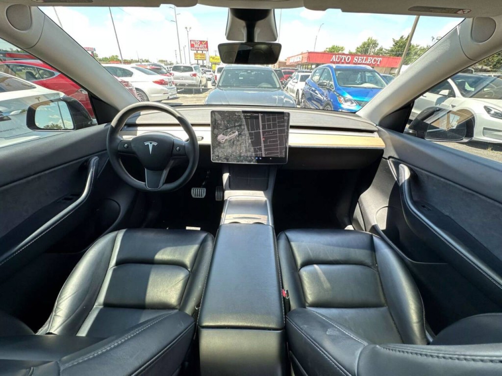 2021 Tesla Model Y Image 11