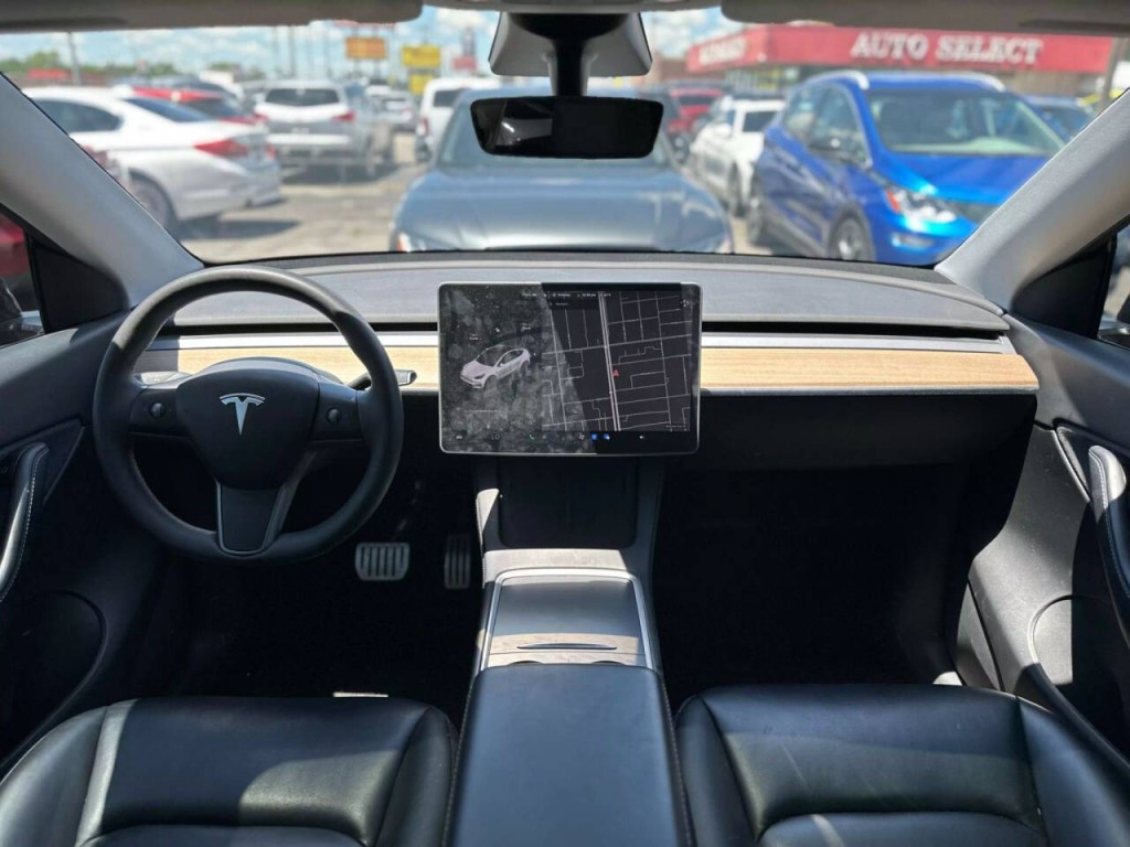 2021 Tesla Model Y Image 12