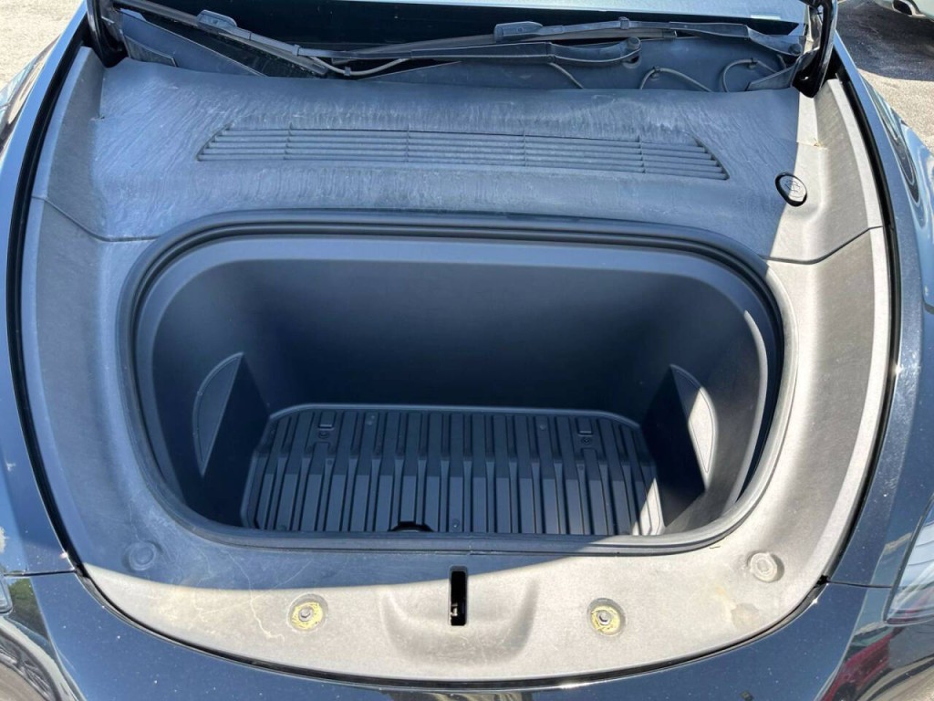 2021 Tesla Model Y Image 19