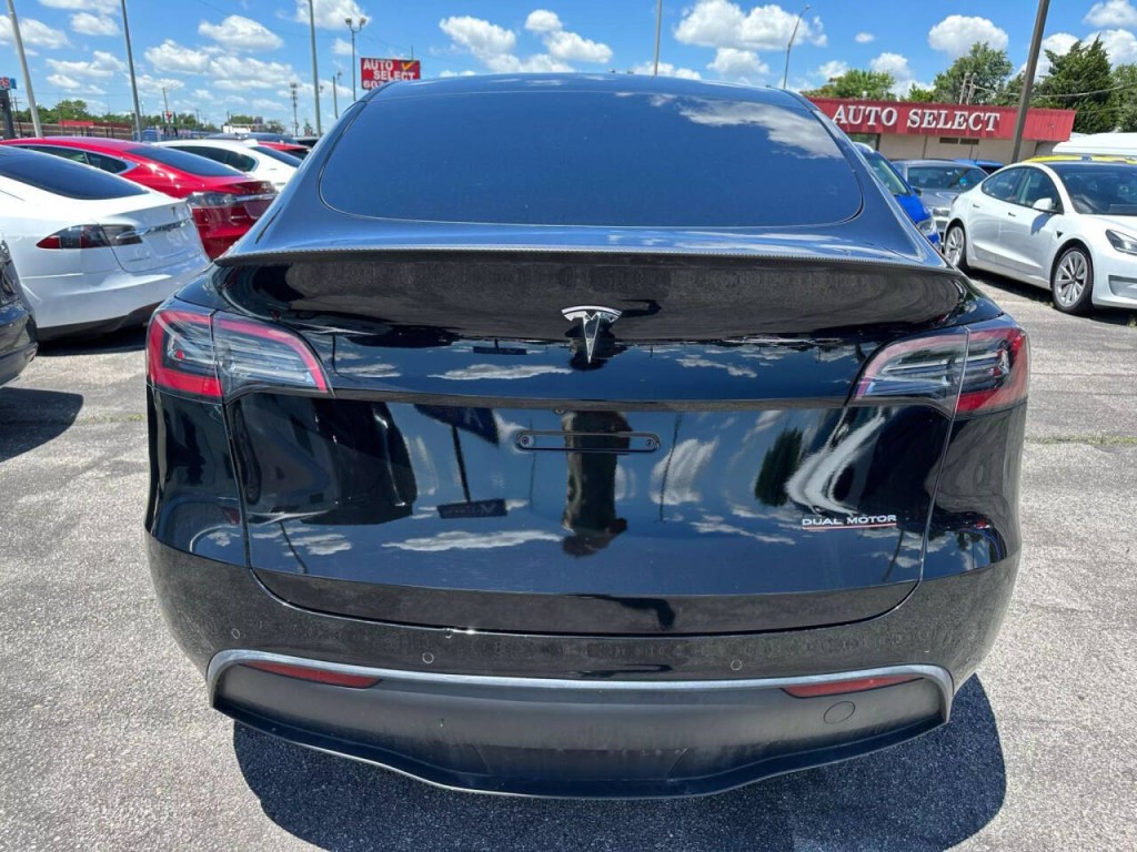 2021 Tesla Model Y Image 33