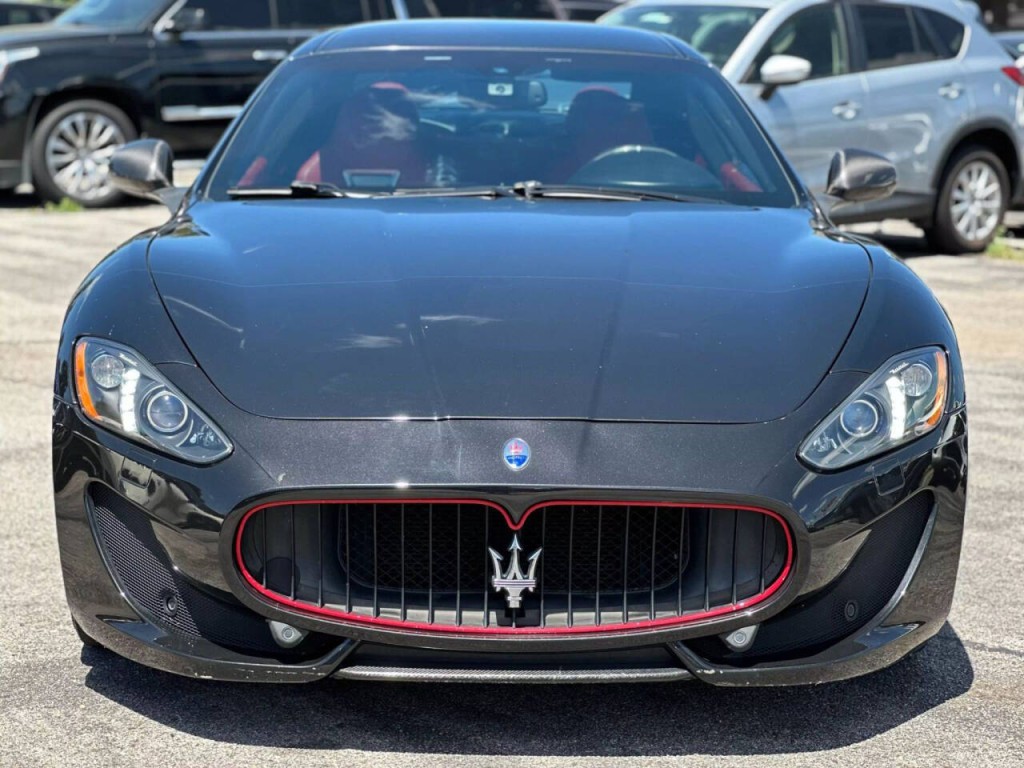 2013 Maserati GranTurismo Image 3