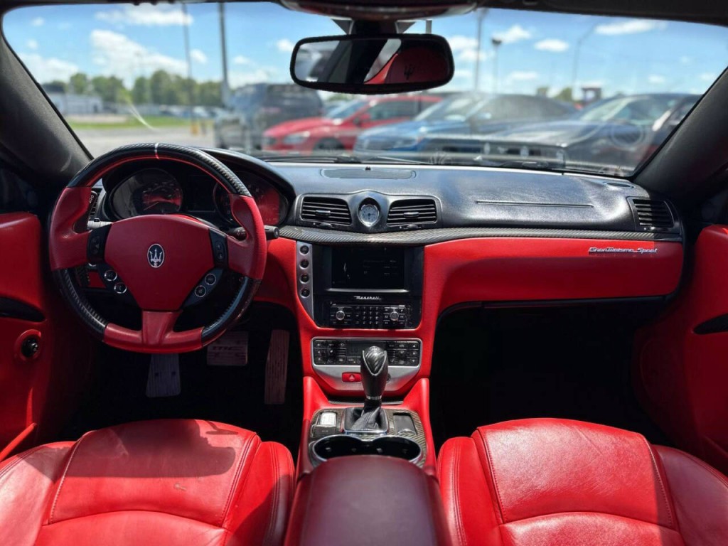 2013 Maserati GranTurismo Image 12