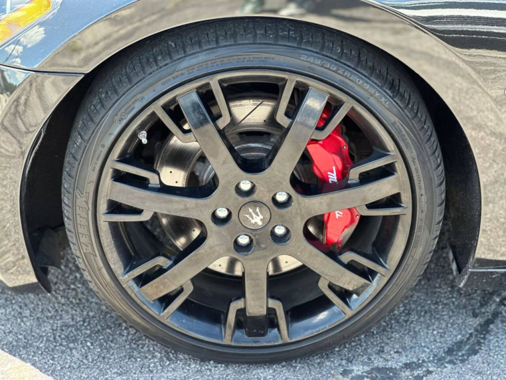2013 Maserati GranTurismo Image 22