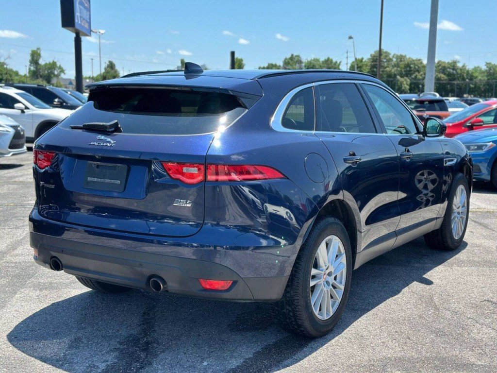 2018 Jaguar F-PACE Image 6