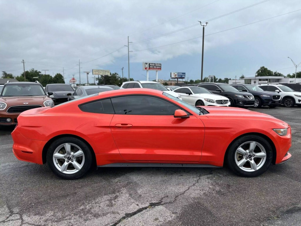 2015 Ford Mustang Image 4