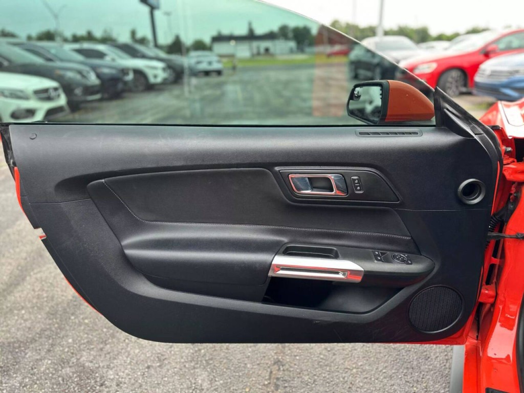 2015 Ford Mustang Image 15