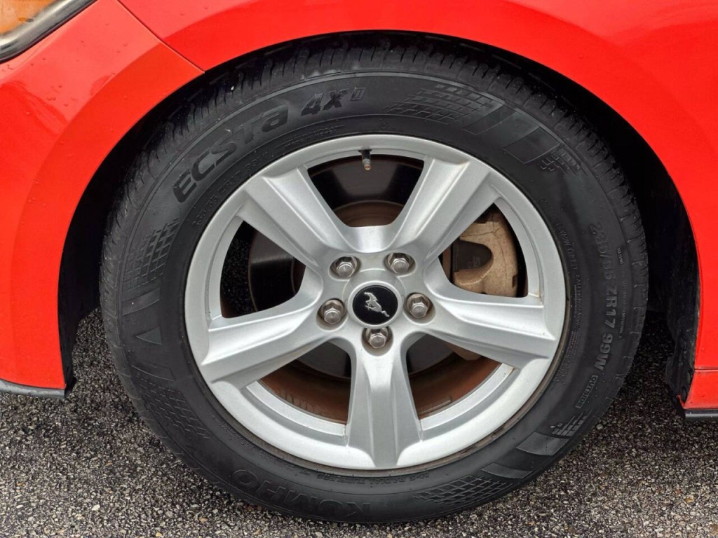2015 Ford Mustang Image 17