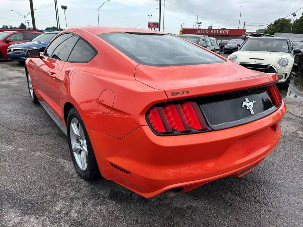 2015 Ford Mustang Image 26
