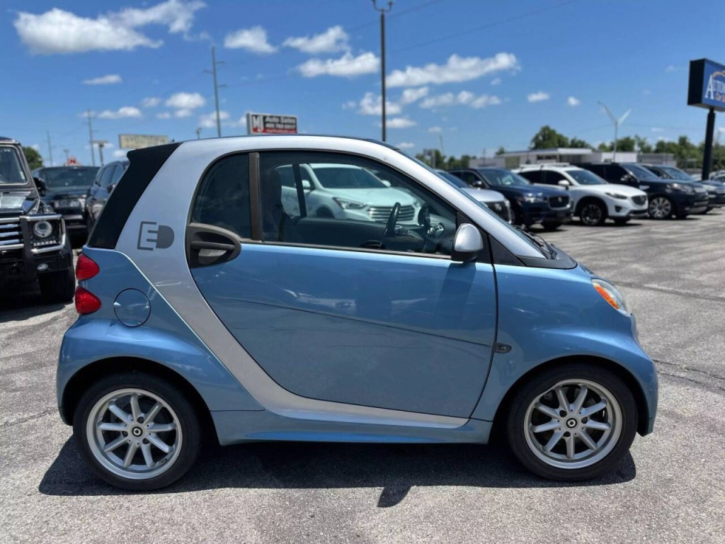2014 smart fortwo Image 5