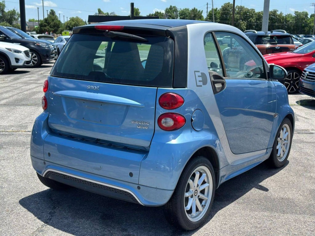 2014 smart fortwo Image 6