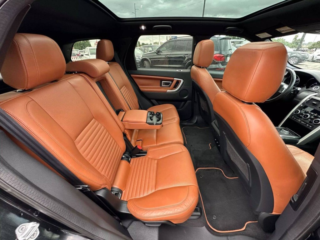 2015 Land Rover Discovery Sport Image 14