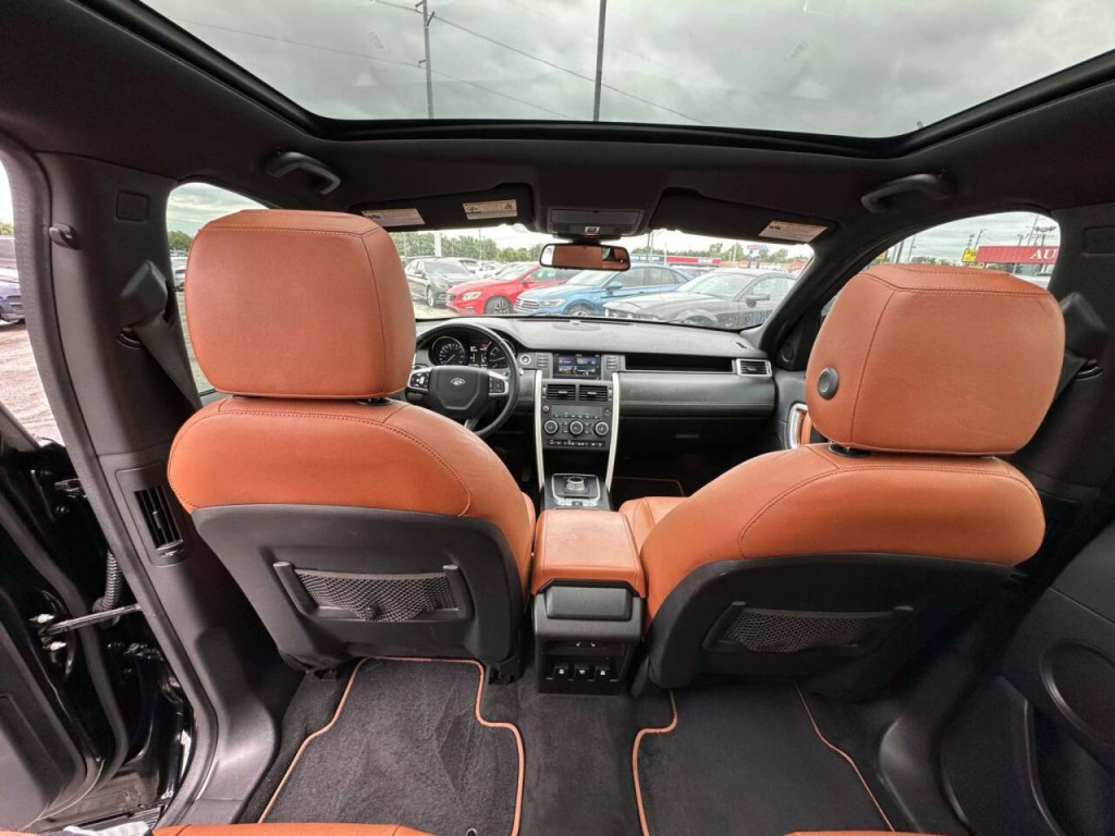 2015 Land Rover Discovery Sport Image 15