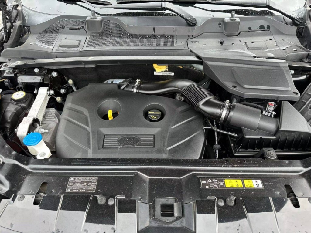2015 Land Rover Discovery Sport Image 19