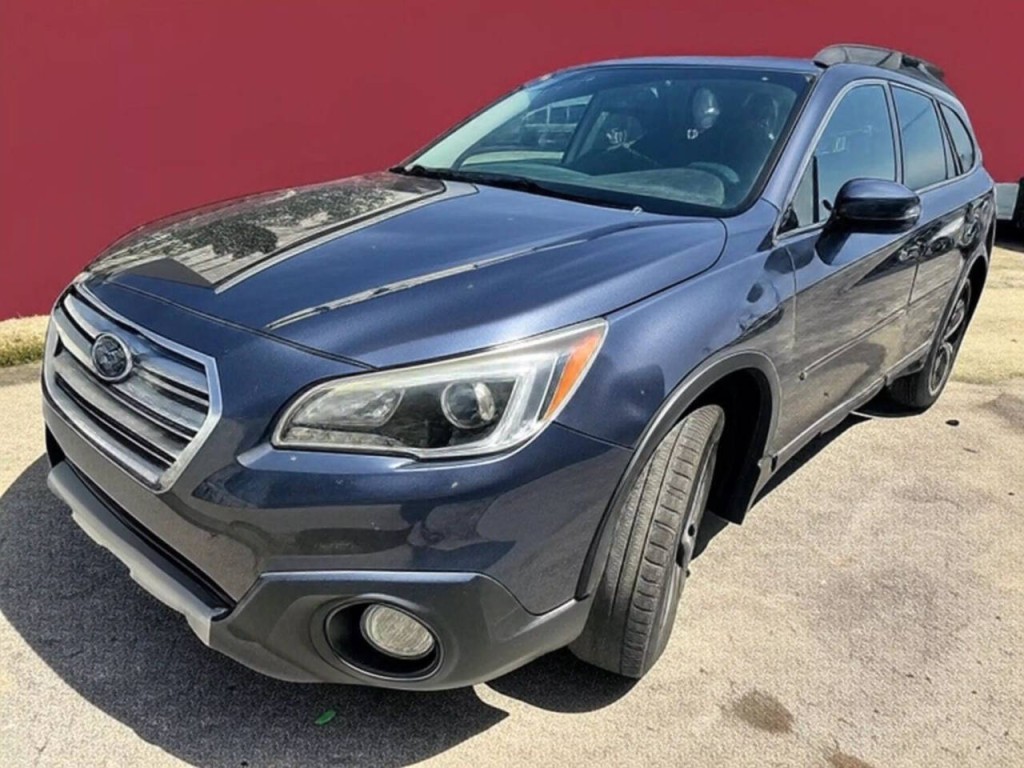 2015 Subaru Outback Image 1