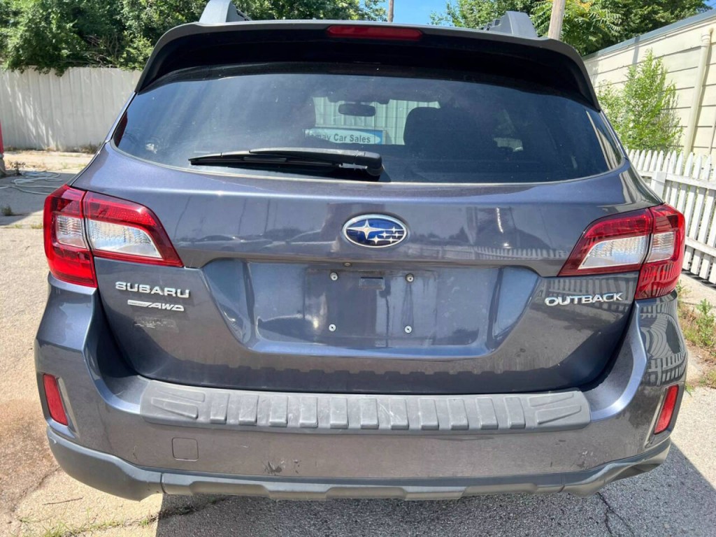 2015 Subaru Outback Image 4
