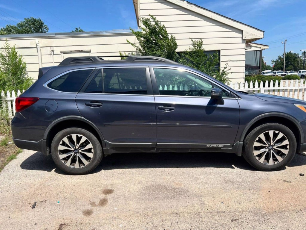 2015 Subaru Outback Image 6