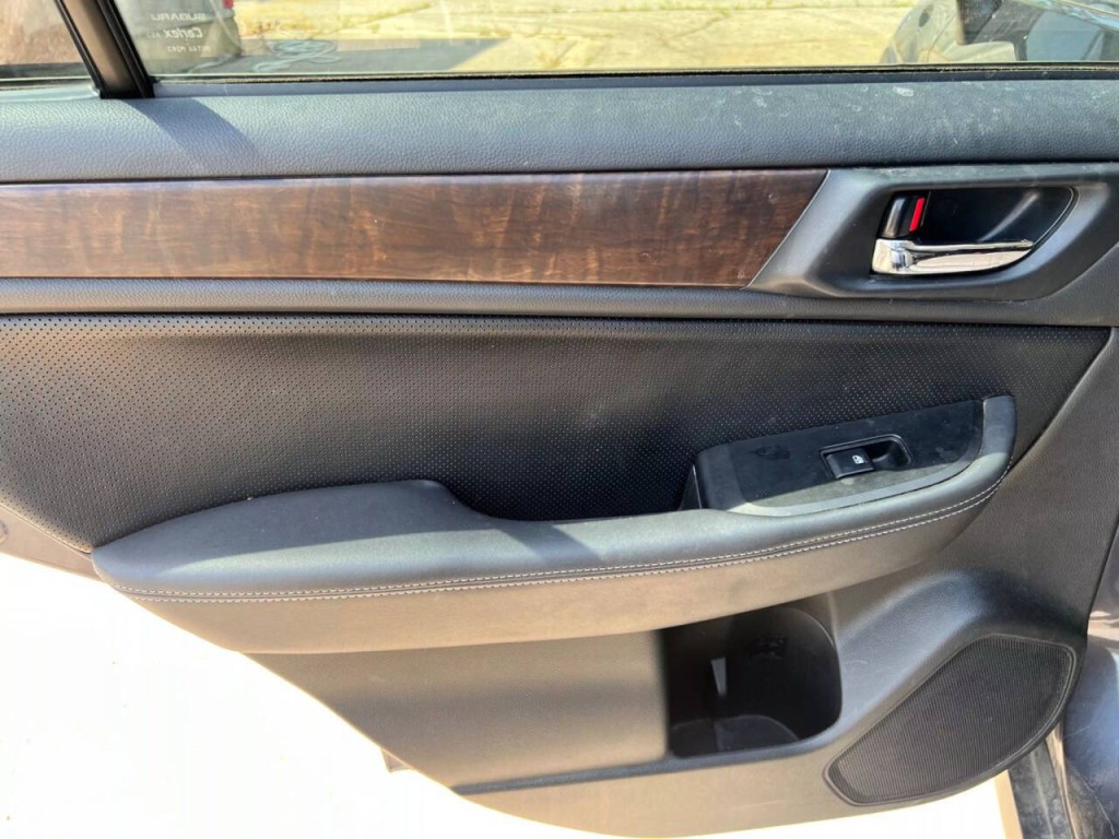 2015 Subaru Outback Image 11