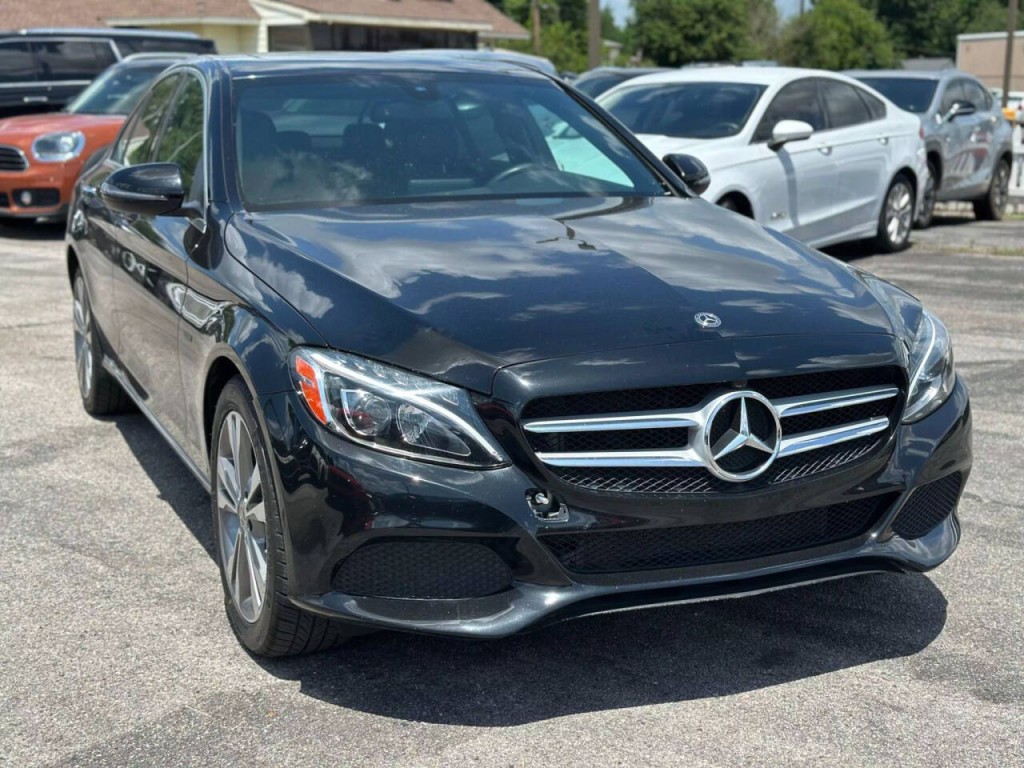 2018 Mercedes-Benz C-Class Image 4