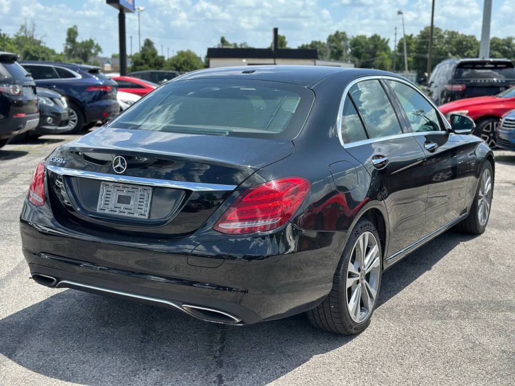 2018 Mercedes-Benz C-Class Image 6