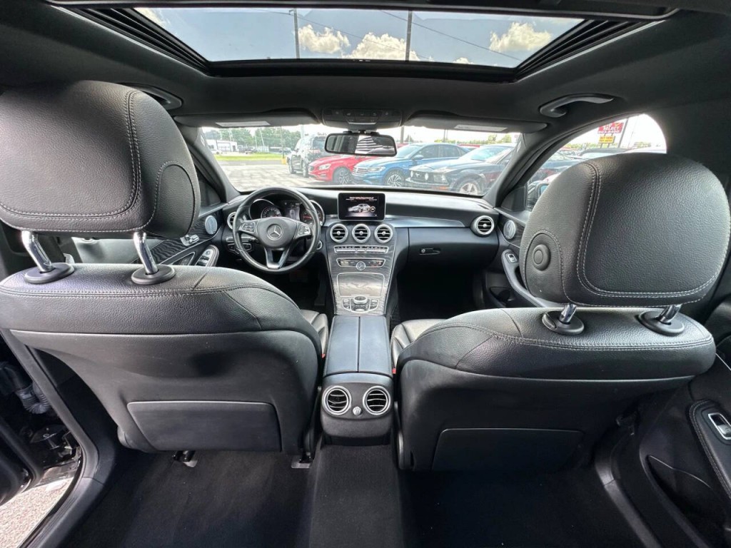 2018 Mercedes-Benz C-Class Image 15