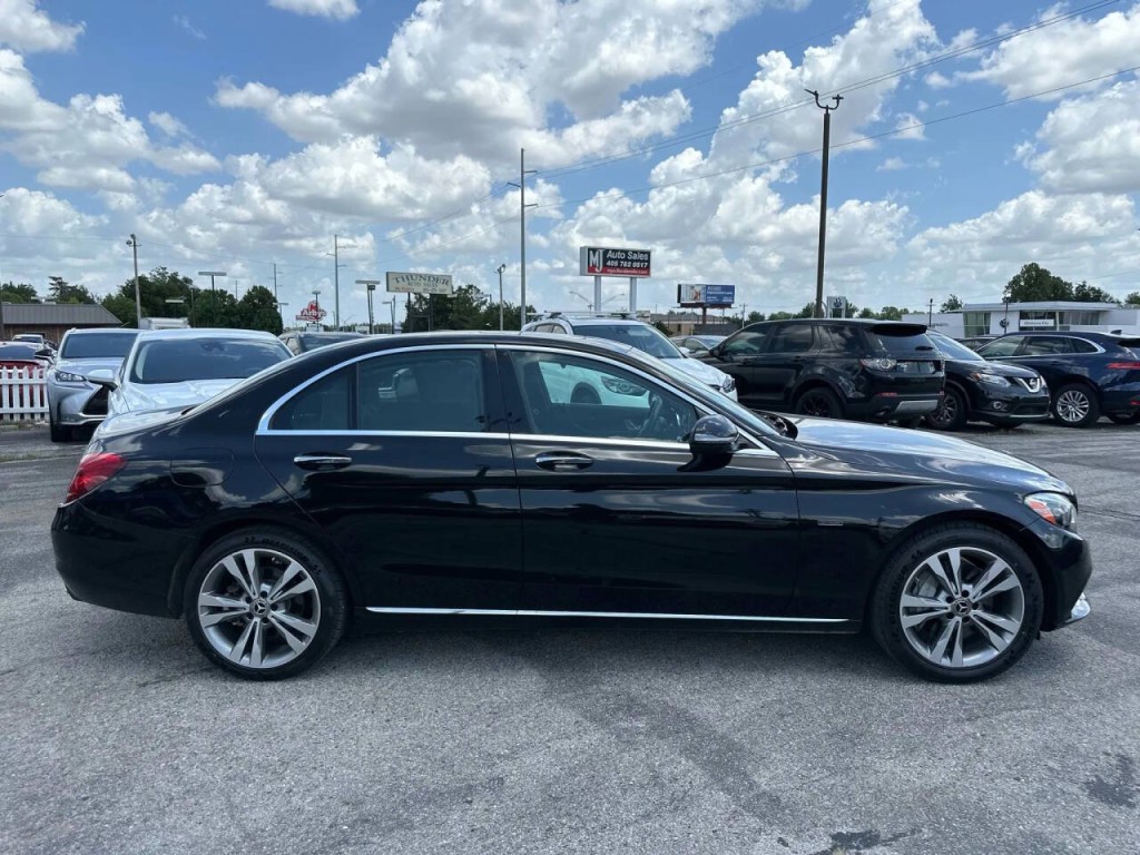 2018 Mercedes-Benz C-Class Image 31