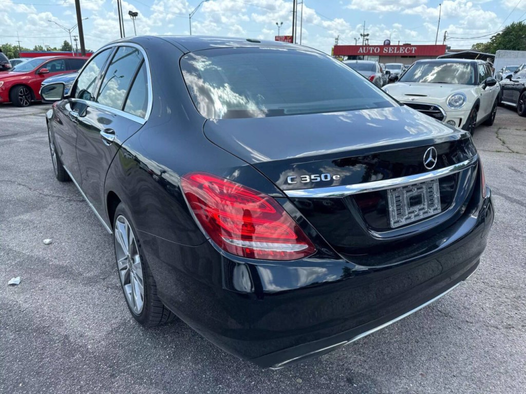 2018 Mercedes-Benz C-Class Image 34