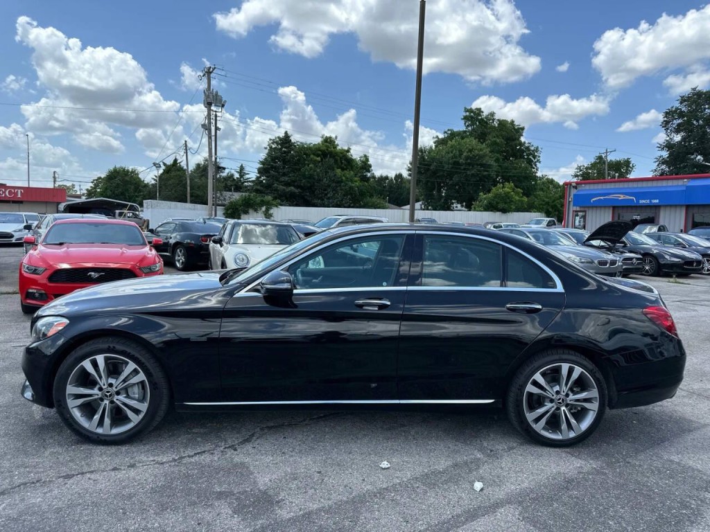 2018 Mercedes-Benz C-Class Image 35