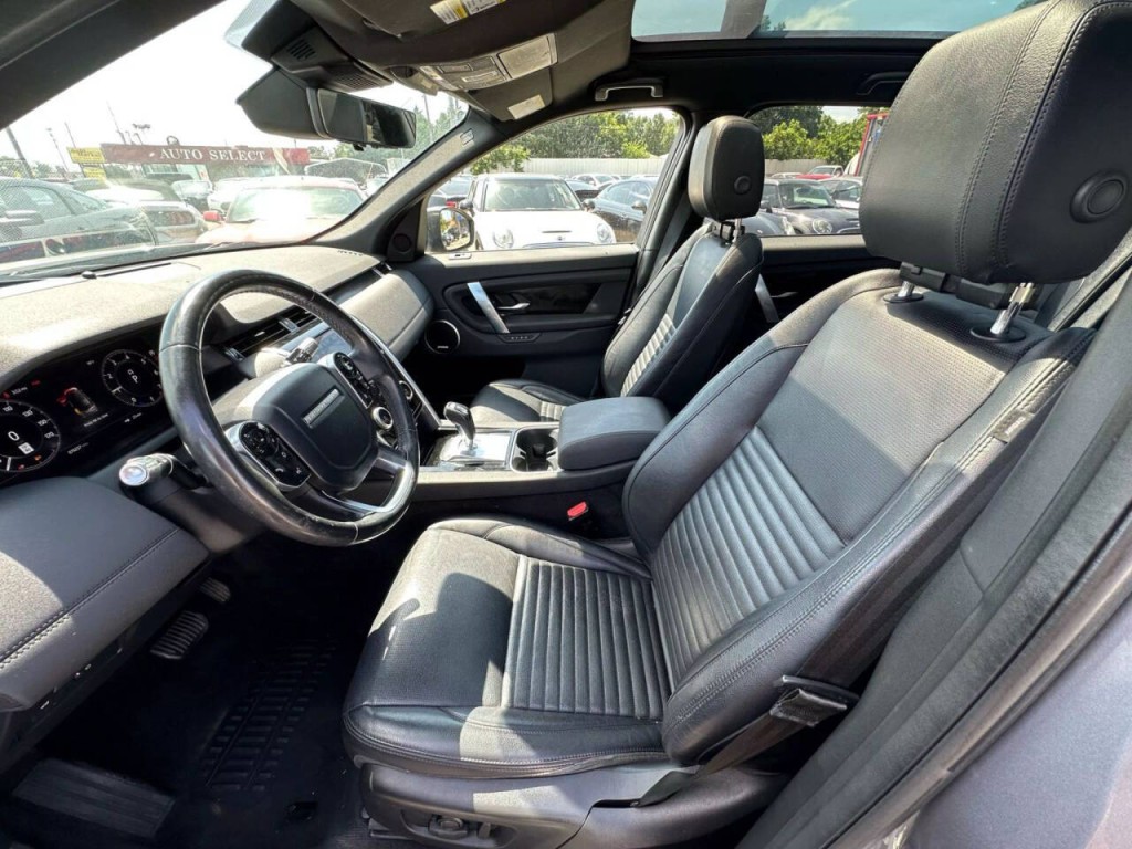 2020 Land Rover Discovery Sport Image 10