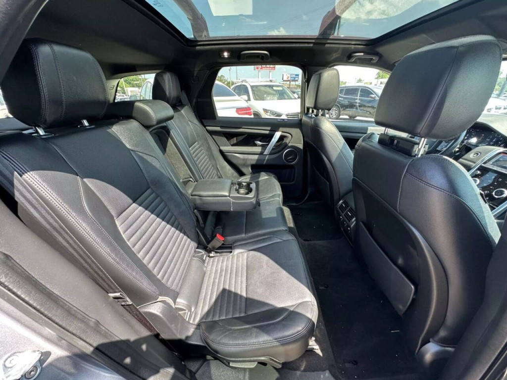 2020 Land Rover Discovery Sport Image 14