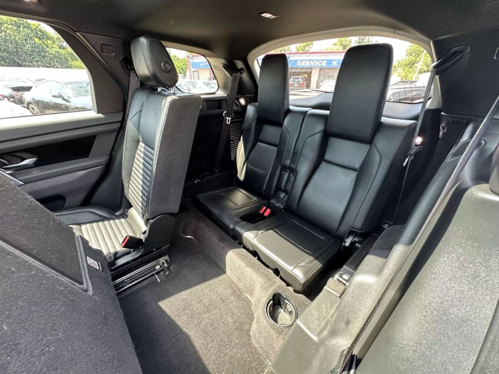 2020 Land Rover Discovery Sport Image 18