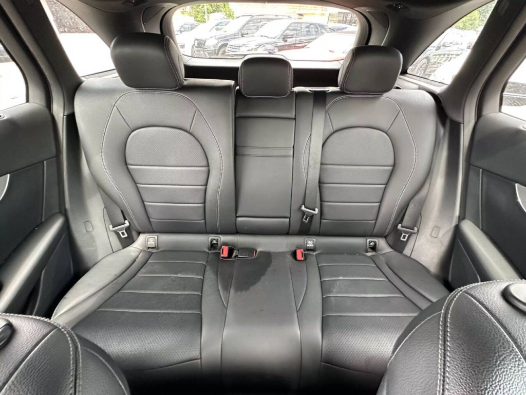 2019 Mercedes-Benz GLC-Class Image 16