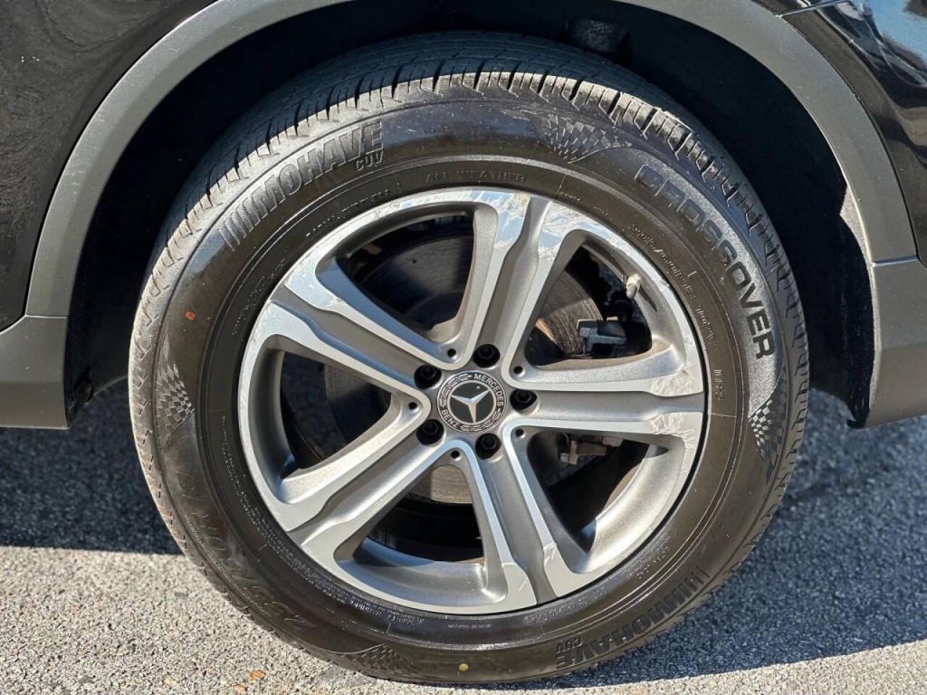 2019 Mercedes-Benz GLC-Class Image 26