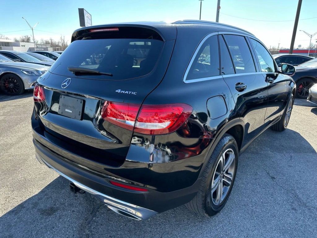 2019 Mercedes-Benz GLC-Class Image 32