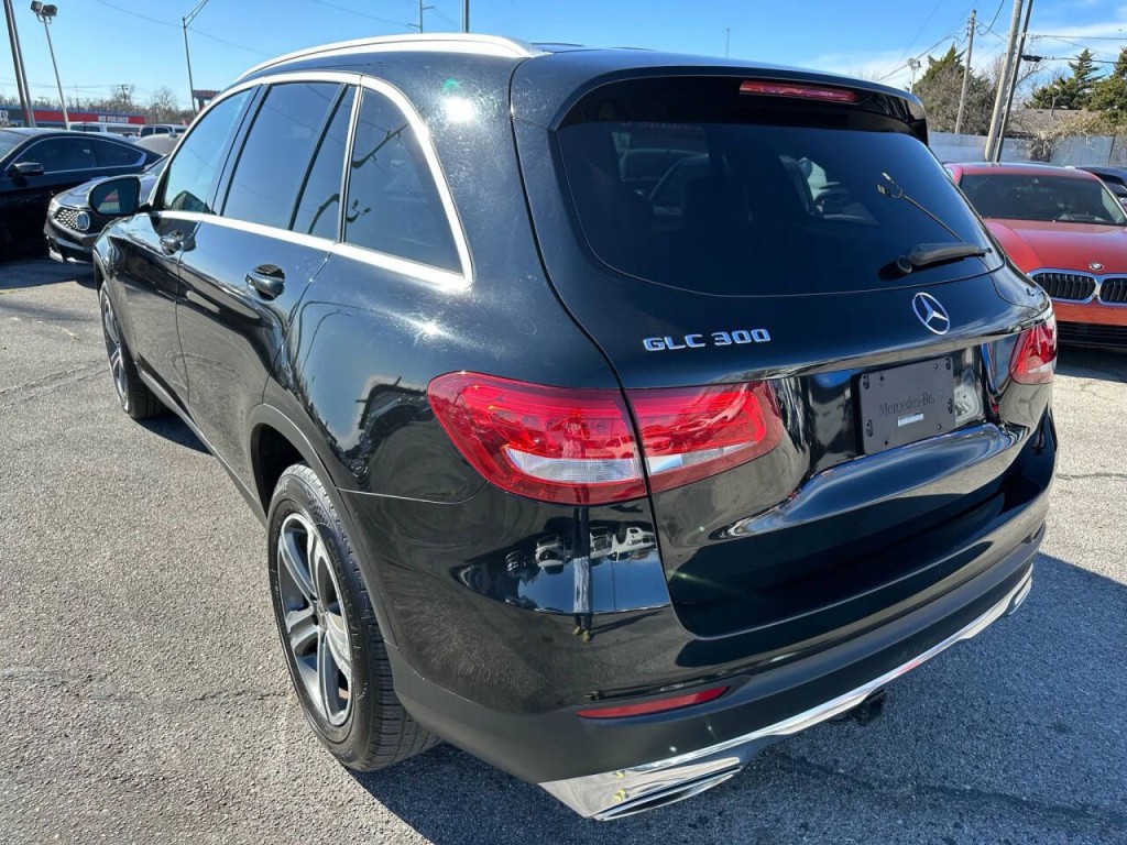 2019 Mercedes-Benz GLC-Class Image 34