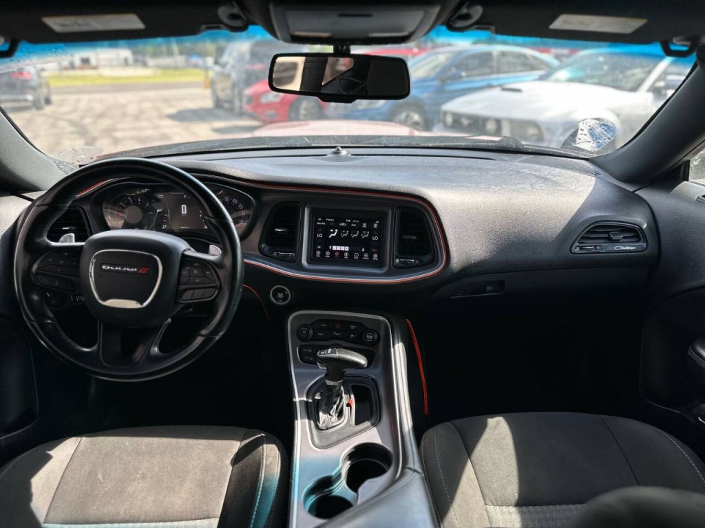 2020 Dodge Challenger Image 3