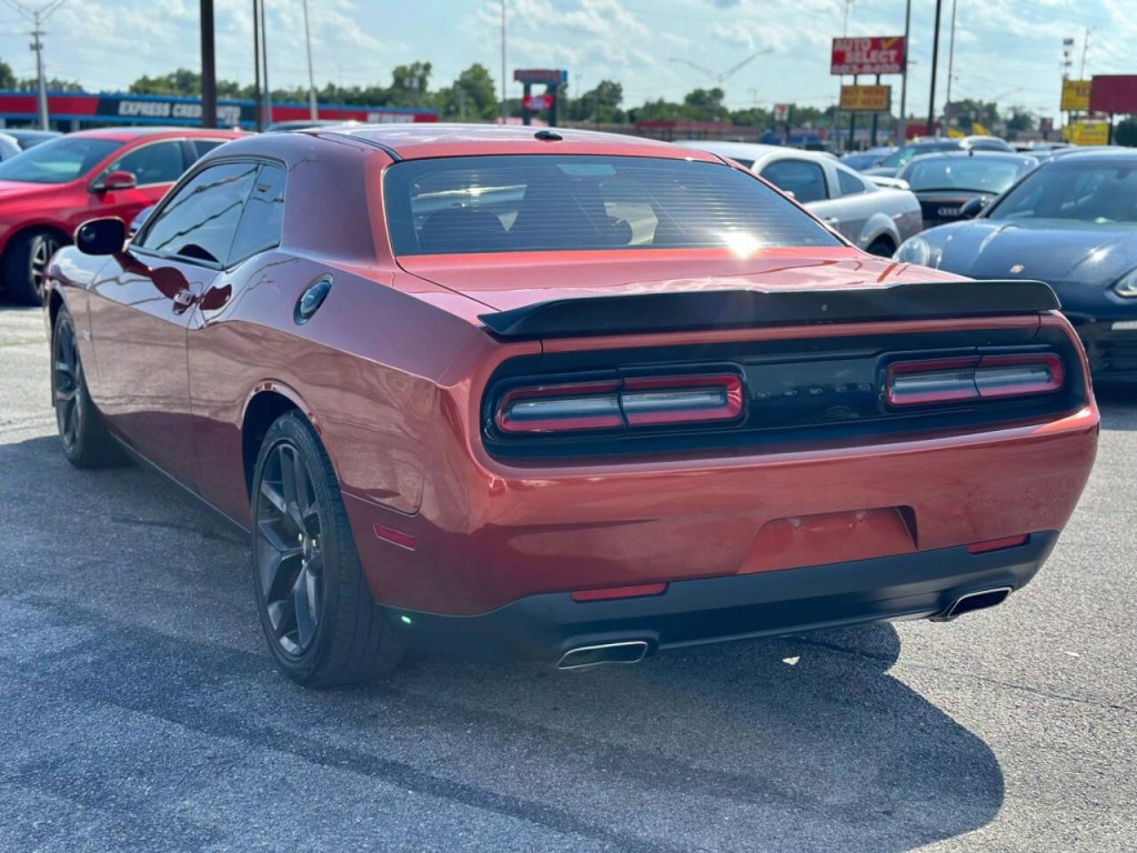 2020 Dodge Challenger Image 9