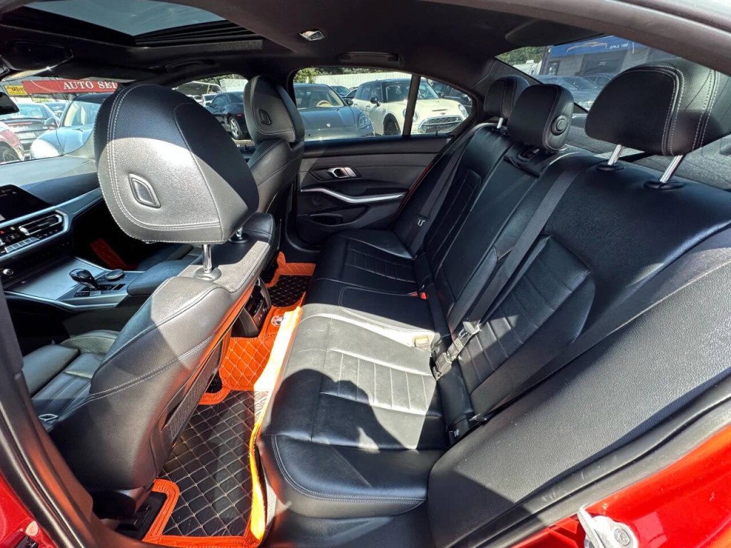2020 BMW 3 Series Image 16