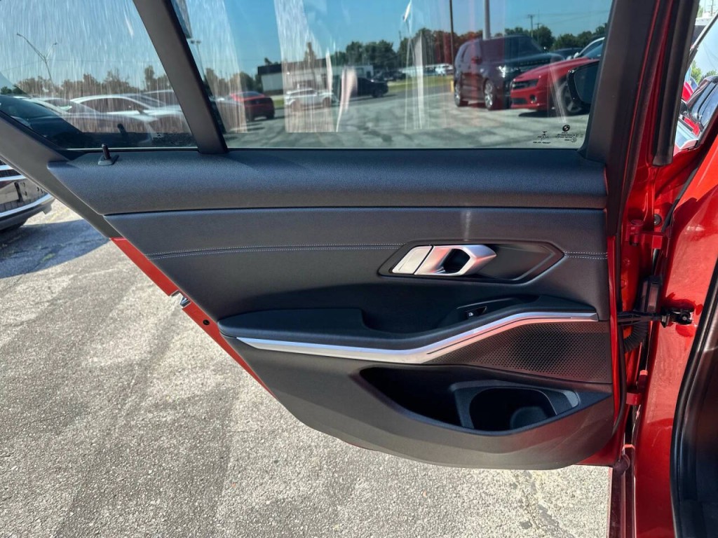 2020 BMW 3 Series Image 22