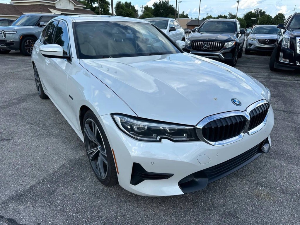 2022 BMW 3 Series Image 30