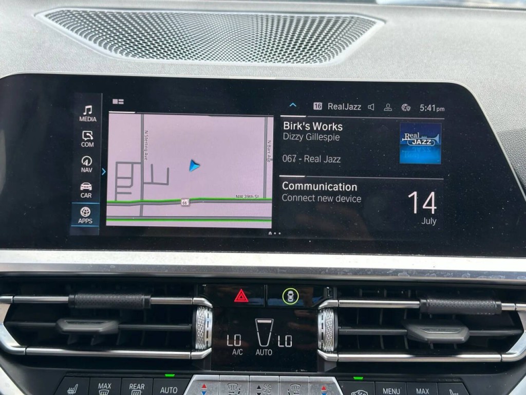 2022 BMW 3 Series Image 37