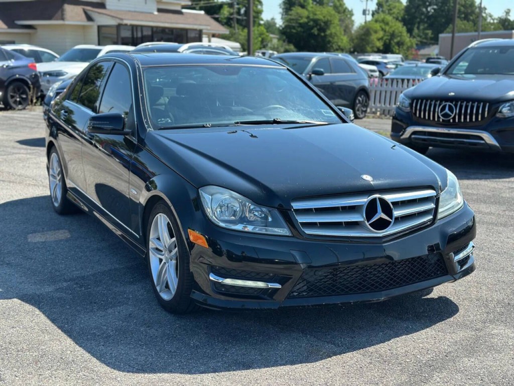 2012 Mercedes-Benz C-Class Image 4