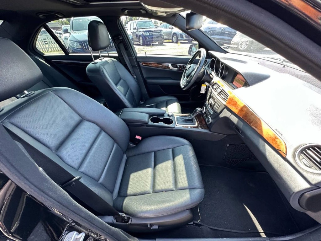 2012 Mercedes-Benz C-Class Image 13