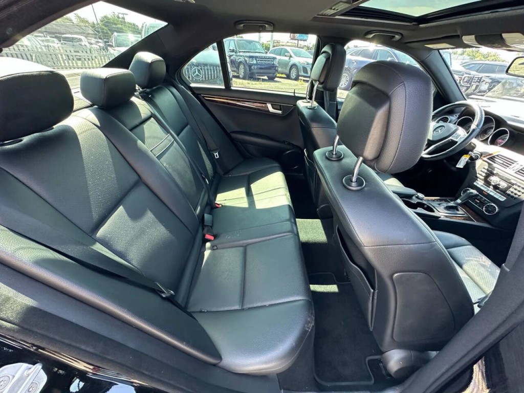 2012 Mercedes-Benz C-Class Image 14