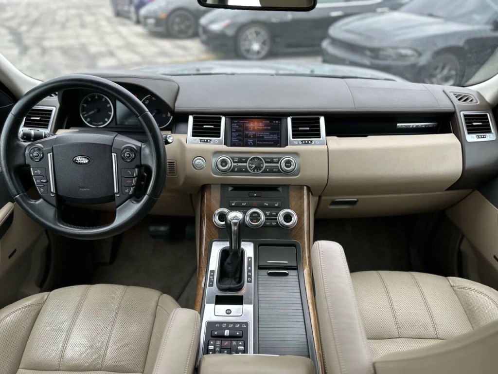 2013 Land Rover Range Rover Sport Image 12
