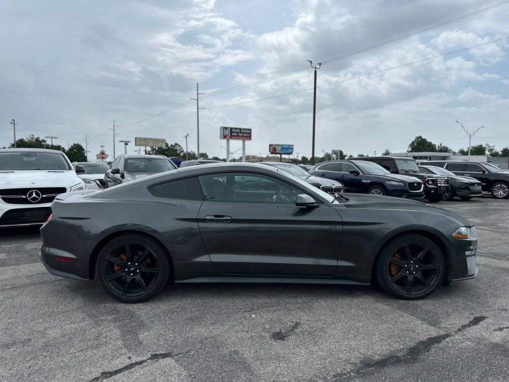 2019 Ford Mustang Image 4