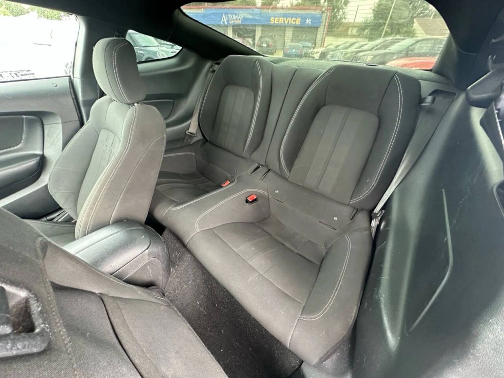 2019 Ford Mustang Image 12